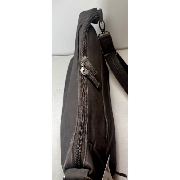 GUN TOTE’N MAMAS Brown Leather Large Shoulder Bag- NWT (w/ imperfection scratch) - Picture 13 of 16